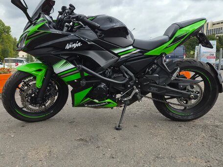 2017 Kawasaki Ninja 650, чёрный, 680000 рублей, вид 4