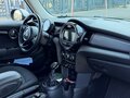 2017 Mini Hatch Cooper III (F55/F56), чёрный, 1300000 рублей - вид 5