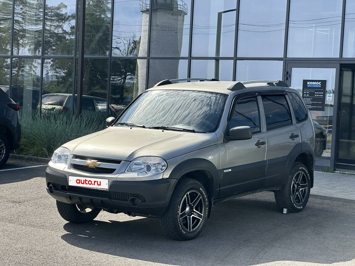 Открыть фотографии: Chevrolet Niva I Рестайлинг