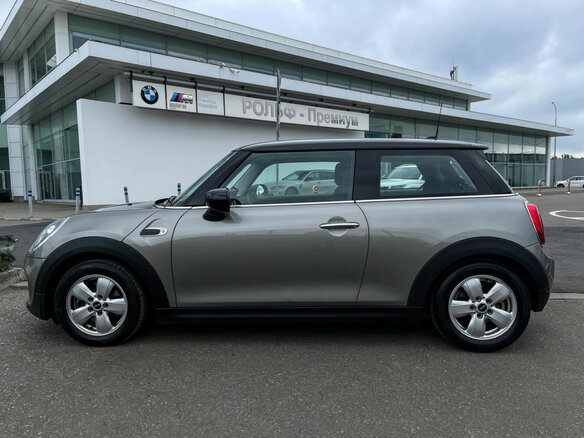 2020 Mini Hatch Cooper III (F55/F56) Рестайлинг, серебристый - вид 7