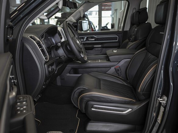 2026 Ram 1500 Crew Cab V Рестайлинг, синий, 9990000 рублей - вид 12