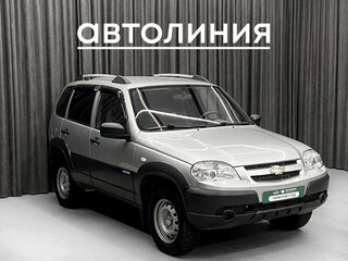 2014 Chevrolet Niva I Рестайлинг, серебристый, 660000 рублей, вид 1