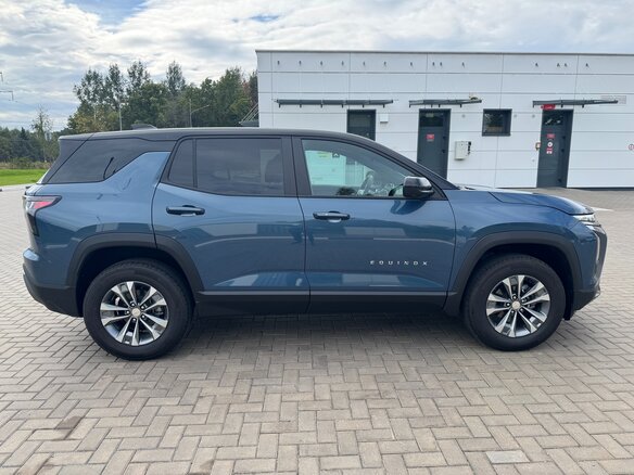 2025 Chevrolet Equinox IV, синий, 2429033 рублей - вид 6