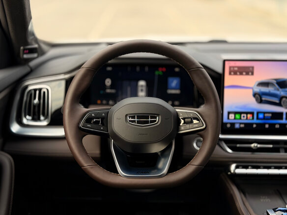 2026 Geely Monjaro (Xingyue L) I Рестайлинг 2 (China Market), серый, 4290000 рублей - вид 14