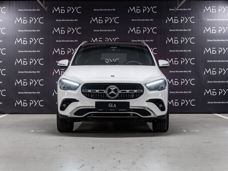 2025 Mercedes-Benz GLA 200 II (H247) Рестайлинг, белый, 5459000 рублей, вид 2