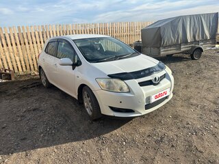 2008 Toyota Auris I, белый, 800000 рублей, вид 1