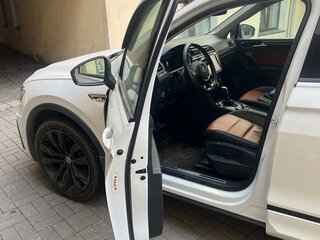 2019 Volkswagen Tiguan II, белый, 3200000 рублей, вид 3