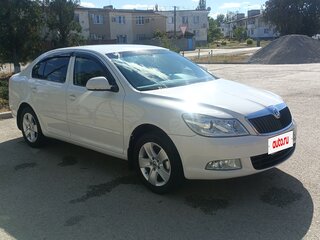 2012 Skoda Octavia II (A5) Рестайлинг, белый, 890000 рублей, вид 3