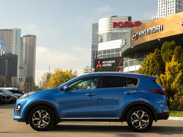 2021 Kia Sportage IV Рестайлинг, синий, 2753000 рублей - вид 4