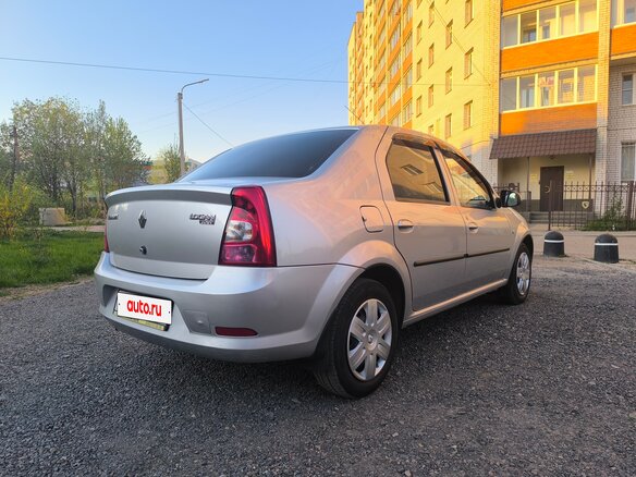 2014 Renault Logan I Рестайлинг, серый, 550000 рублей - вид 4