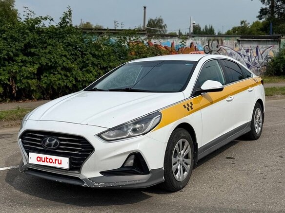 2019 Hyundai Sonata VII (LF) Рестайлинг, белый, 1250000 рублей