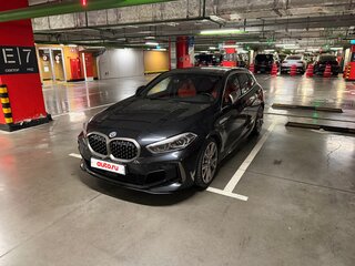 2022 BMW 1 серии M135i xDrive III (F40), чёрный, 4400000 рублей, вид 1