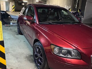 2006 Volvo S40 II, красный, 675000 рублей, вид 2