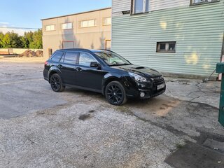 2010 Subaru Outback IV, чёрный, 1400000 рублей, вид 4