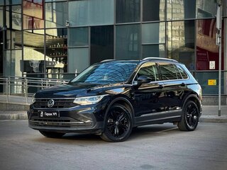 2022 Volkswagen Tiguan II Рестайлинг, чёрный, 2575000 рублей, вид 3