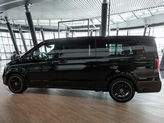 2026 Mercedes-Benz V-Класс Long 300 d длинный III (W447) Рестайлинг 2, чёрный, 15240000 рублей, вид 3