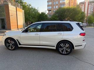 2020 BMW X7 30d I (G07), белый, 6790000 рублей, вид 3