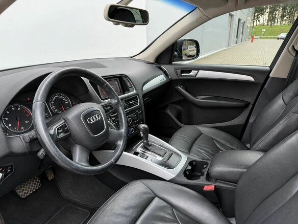 2009 Audi Q5 I (8R), чёрный, 1150000 рублей - вид 8