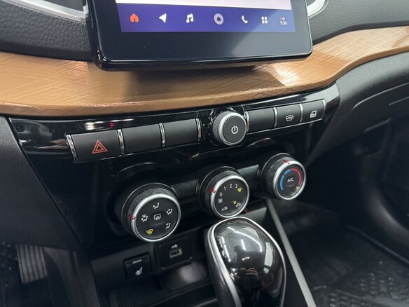 2024 Lada (ВАЗ) Vesta SW Cross I Рестайлинг (NG), белый, 1650000 рублей - вид 20