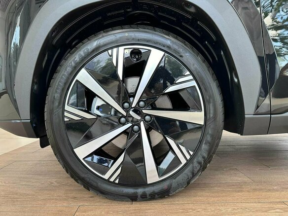 2026 Geely Atlas II, чёрный - вид 12