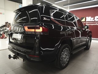 2021 Toyota Land Cruiser 300 Series, чёрный, 9500000 рублей, вид 3
