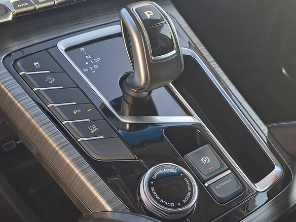 2023 Geely Atlas Pro, чёрный - вид 20