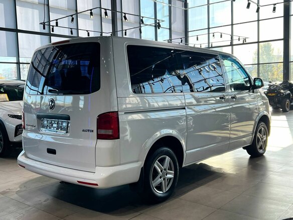 2014 Volkswagen Caravelle LWB Long T5 Рестайлинг, белый, 2120000 рублей - вид 4