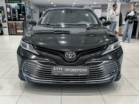2021 Toyota Camry VIII (XV70), чёрный, 1980000 рублей, вид 2
