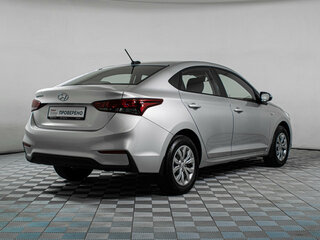 2018 Hyundai Solaris II, серебристый, 1039000 рублей, вид 5