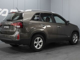 2017 Kia Sorento II Рестайлинг, бежевый, 2160000 рублей, вид 2