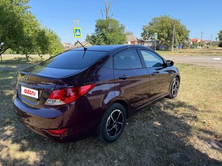 2013 Hyundai Solaris I, фиолетовый, 530000 рублей, вид 3