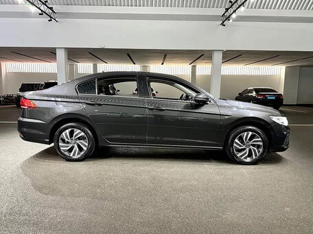 2023 Volkswagen Bora IV (China Market) Рестайлинг, чёрный, 1050000 рублей, вид 2