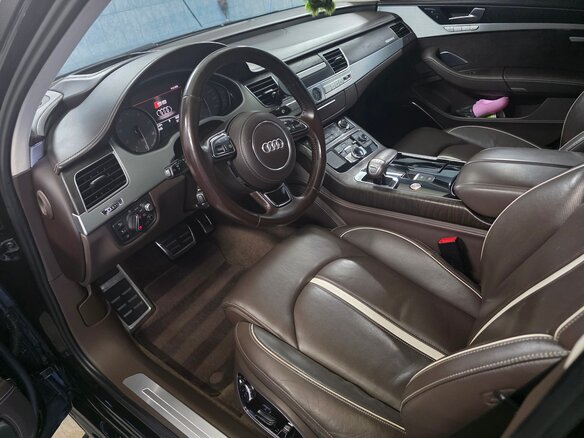 2014 Audi S8 III (D4) Рестайлинг, чёрный, 5100000 рублей - вид 3
