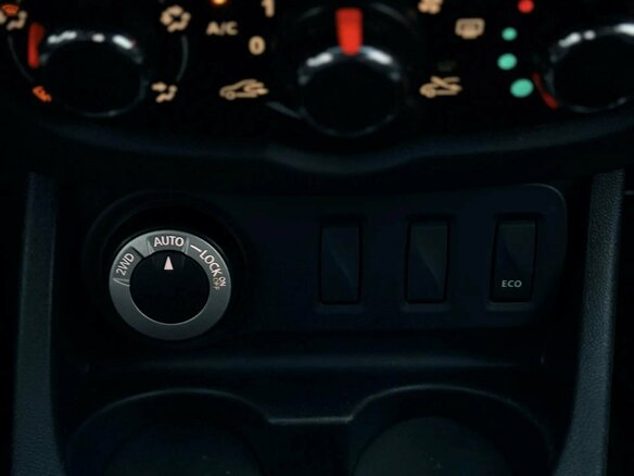 2017 Renault Duster I Рестайлинг, серебристый, 1650000 рублей - вид 9
