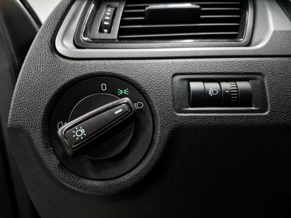 2019 Skoda Rapid I Рестайлинг, коричневый, 1300000 рублей - вид 17
