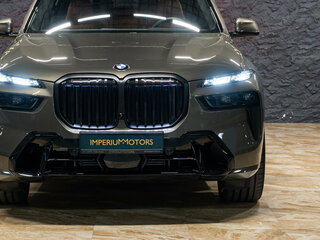 2026 BMW X7 40d I (G07) Рестайлинг, золотистый, 18990000 рублей, вид 3