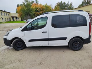 2012 Citroen Berlingo II, белый, 300000 рублей, вид 4