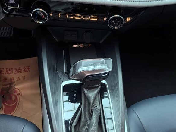 2023 Chevrolet Monza II Рестайлинг, серебристый, 1315000 рублей - вид 3