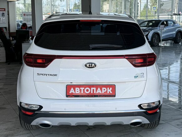 2020 Kia Sportage IV Рестайлинг, белый - вид 4