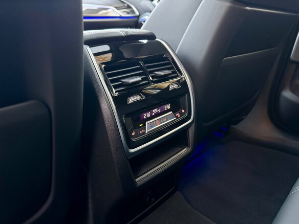 2020 BMW X6 40d III (G06), чёрный, 9490000 рублей - вид 24