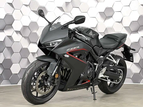 2026 Honda CBR 650R, чёрный, 1377000 рублей, вид 2