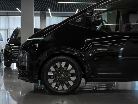 2021 Hyundai Staria I, чёрный - вид 26