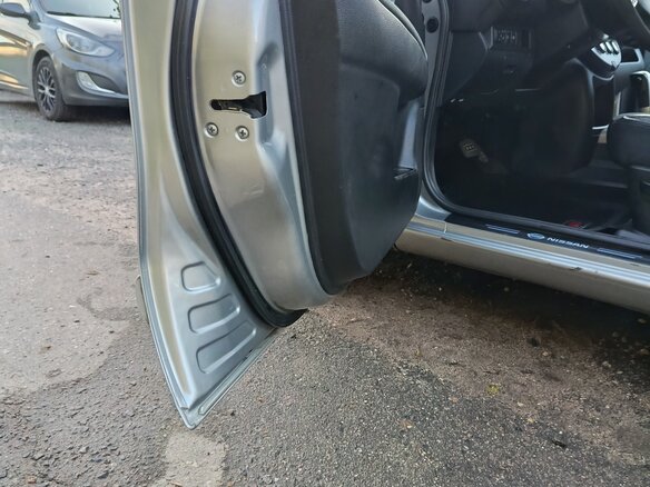 2012 Nissan Note I Рестайлинг, серый - вид 13