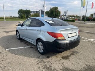 2012 Hyundai Solaris I, серый, 465000 рублей, вид 4