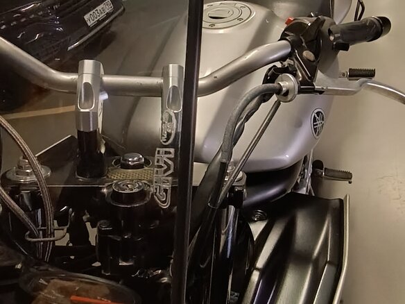 2004 Yamaha FZS1000 Fazer, серебристый, 370000 рублей - вид 9