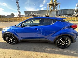2017 Toyota C-HR I, синий, 2380000 рублей, вид 2