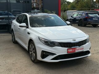 2018 Kia Optima IV Рестайлинг, белый, 1920000 рублей, вид 3