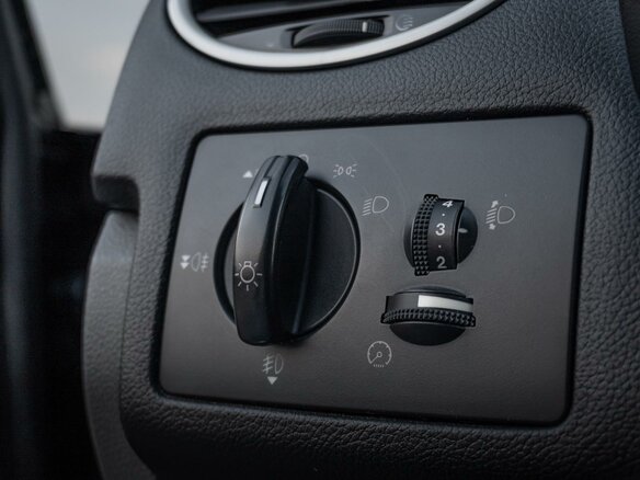 2008 Ford Focus II Рестайлинг, чёрный, 599000 рублей - вид 19