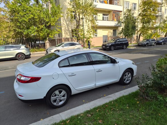 2012 Renault Fluence I, белый, 850000 рублей - вид 8