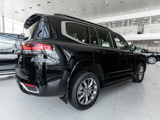 2026 Toyota Land Cruiser 300 Series, чёрный, 15710000 рублей, вид 4